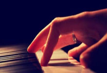 乌奈-西蒙5次代表西班牙踢点球大战,3胜2负.